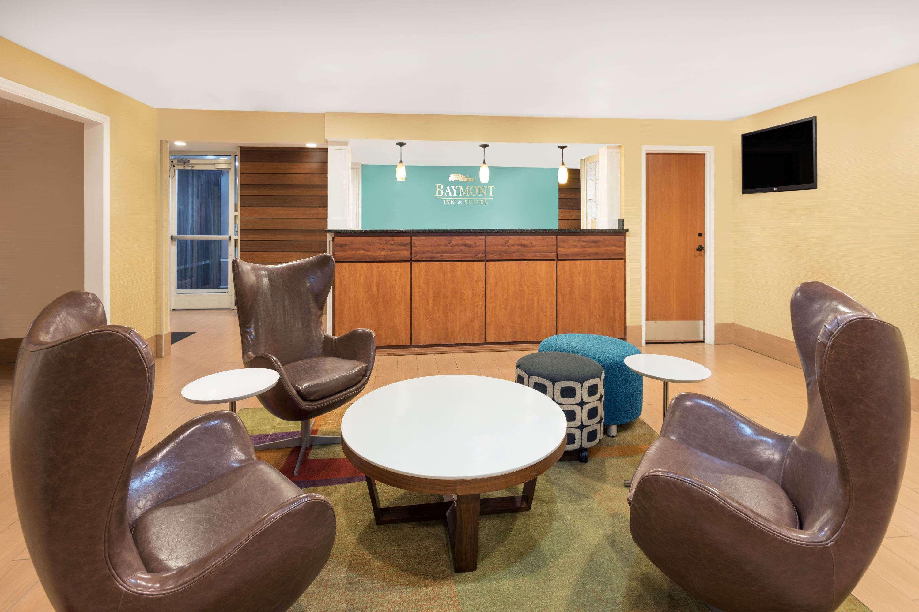 Baymont By Wyndham Savannah Midtown Екстер'єр фото